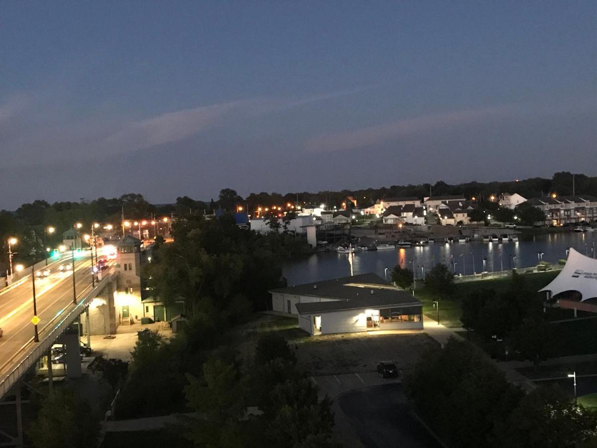 Ariel Broadway Hotel Lorain Εξωτερικό φωτογραφία