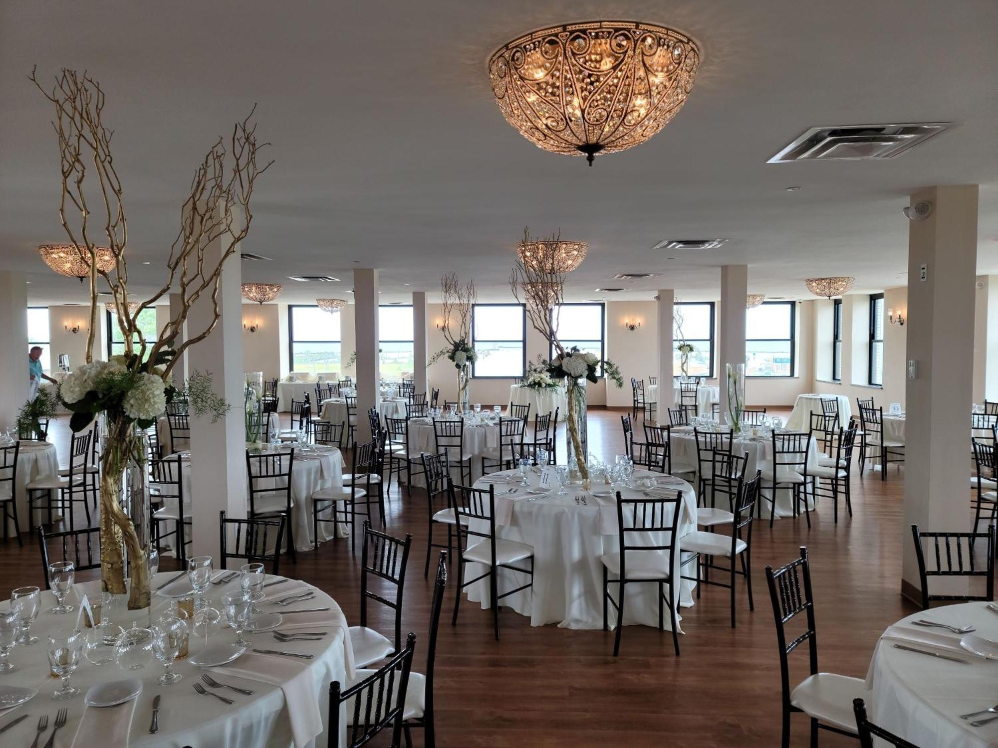 Ariel Broadway Hotel Lorain Εξωτερικό φωτογραφία