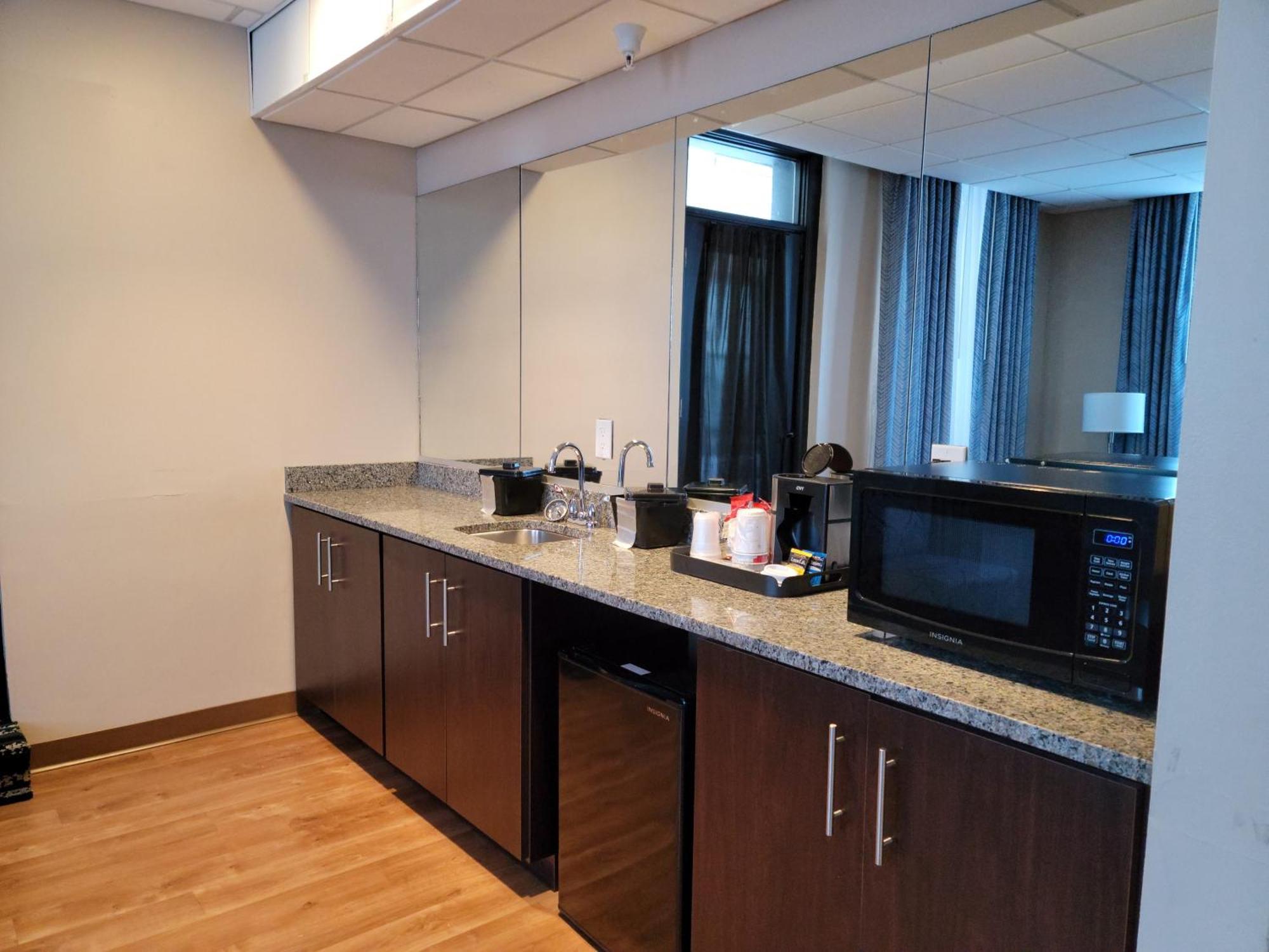 Ariel Broadway Hotel Lorain Εξωτερικό φωτογραφία